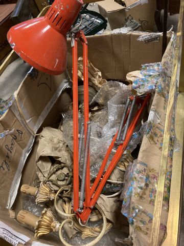 (SUITE PHOTOS LOT 2) STOCK D'UN BROCANTEUR...