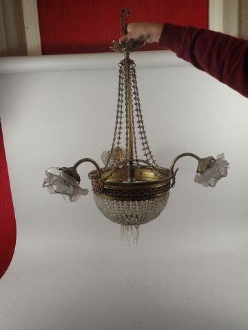 Lustre corbeille en bronze et laiton doré...