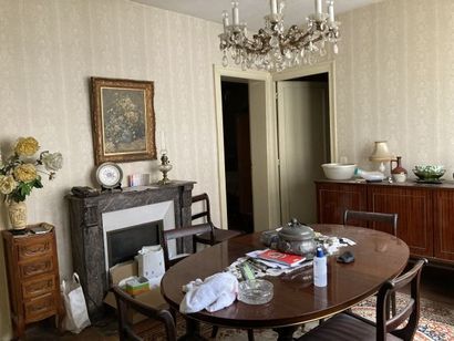 ENTIER MOBILIER D'UNE MAISON SISE A SOISSONS...