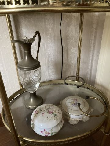 (SUITE PHOTOS LOT 1) ENTIER MOBILIER D'UNE...