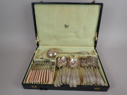 APOLLO. Ménagère en métal argenté à décor...