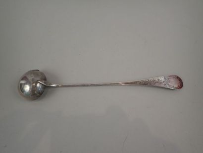 Louche à punch ou à crème en argent, modèle...