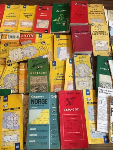 Important ensemble de cartes Michelin. En...