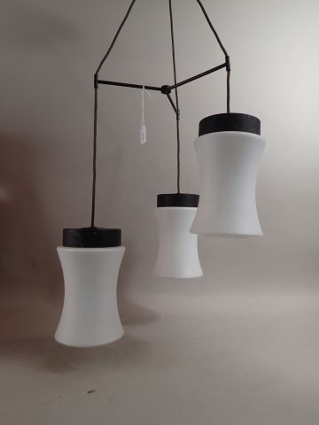 RISPAL, dans le goût de. Lustre dissymétrique...