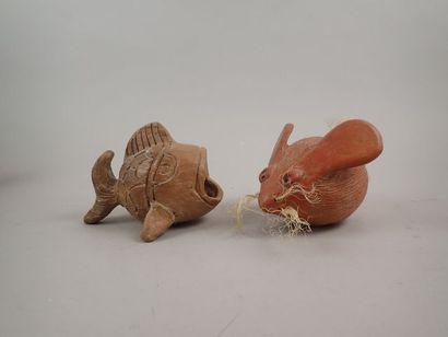 Lot de deux animaux en terre cuite, dont...