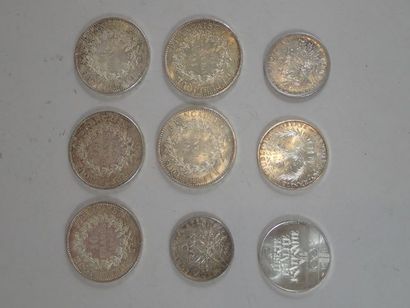 Ensemble de pièces en argent comprenant cinq...