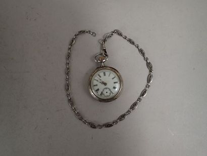 Montre à gousset et sa chaine en argent 800/1000...