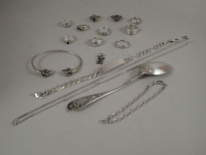 Lot en argent 800/1000e et 925/1000e comprenant...