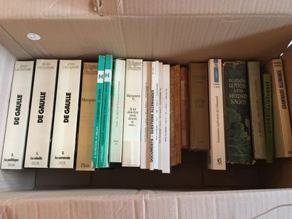 Carton de livres brochés dont De Gaulle....