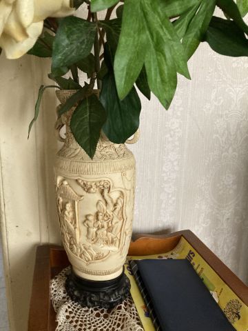 (SUITE PHOTOS LOT 1) ENTIER MOBILIER D'UNE...