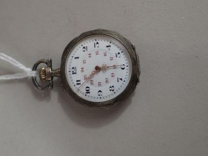 Petite montre de col en argent à cadran émaillé,...