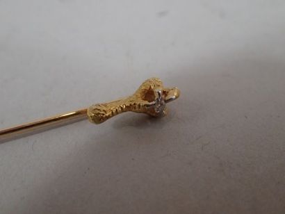 Epingle de cravate en or jaune à décor d'une...
