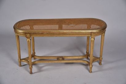 Banquette de piano en bois doré à assise...