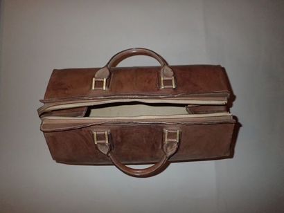 Sac de voyage en cuir fauve semi-rigide à...