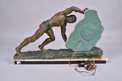 Max LE VERRIER (1891-1973). Pendule en régule...