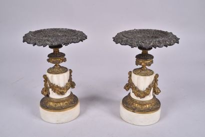 Paire de coupes, parties de garniture de...
