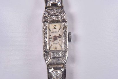 RAMONA. Montre bracelet de dame accidentée...