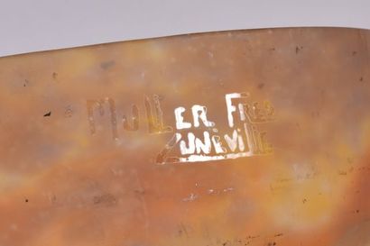 MULLER Frères à Lunéville. Coupe en verre...