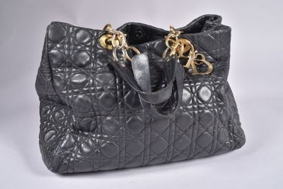 Christian DIOR. Sac à main, modèle Soft,...