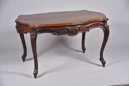 Table de milieu en placage de palissandre...
