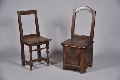 Ensemble comprenant une chaise coffre à sel...