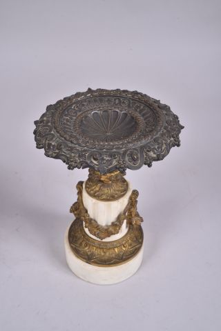 Paire de coupes, parties de garniture de...