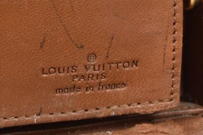 LOUIS VUITTON Paris, attaché case garni de...
