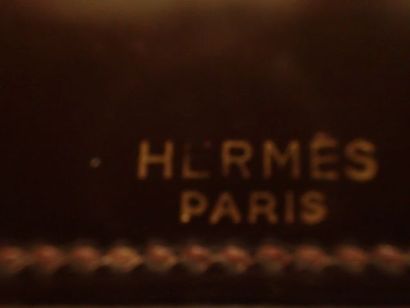 HERMES Paris, sous-main en cuir marron foncé...