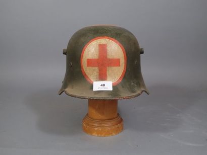Coque de casque allemand MOD 16, avec insigne...