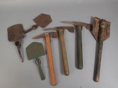 Lot d’outils : pique-Hache, pelle pioche…...