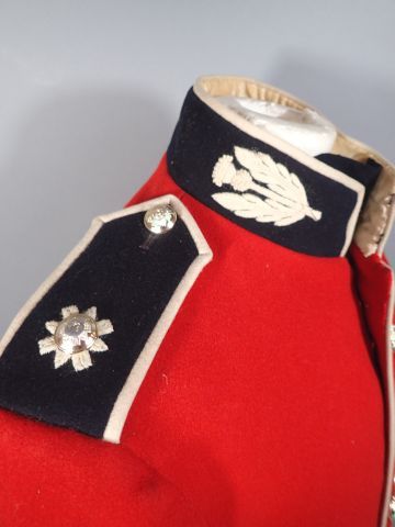Tunique Red Coat des Scott Guards en drap...