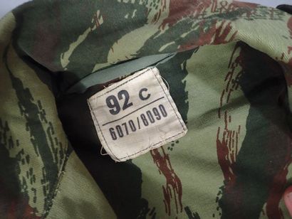 Lot d’uniformes français : Veste TAP 47-56...