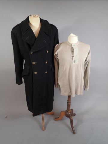 Manteau en laine bleu marine du Royal Canadian...