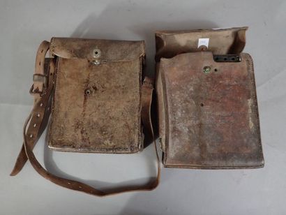 Deux Téléphones de campagne américain EE-8...