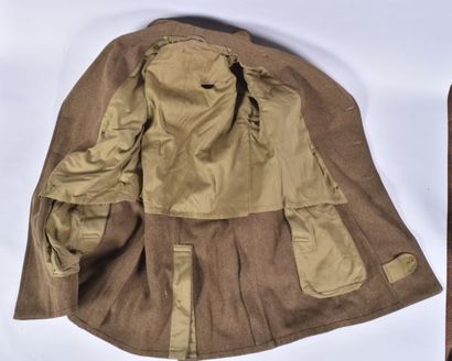 US- Manteau Overcoat en laine moutarde, contrat...