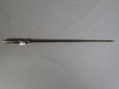 Baïonnette française pour fusil MAS 36. Lame...