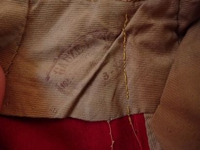 Lot de 4 pantalons ou culotte d’uniforme...