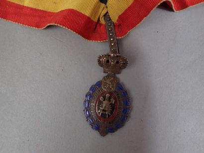 Lot de médailles françaises et étrangères,...