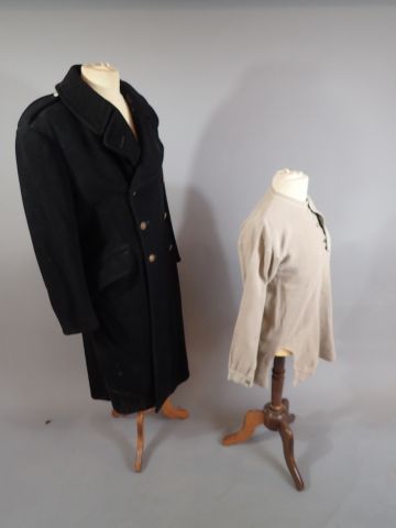 Manteau en laine bleu marine du Royal Canadian...