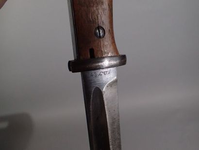 Baïonnette 1884-98 pour fusil 98K. Poignée...