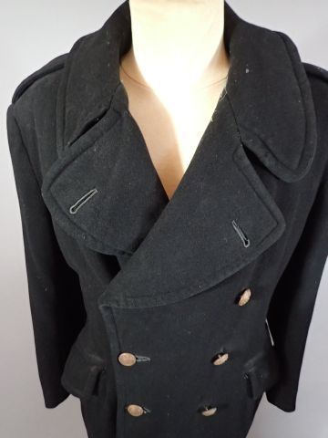 Manteau en laine bleu marine du Royal Canadian...
