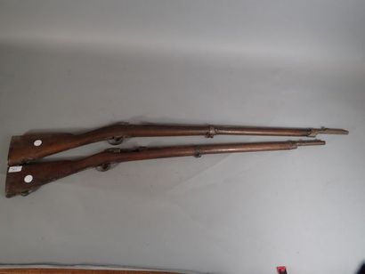 Deux fusils type Chassepot de fabrication...