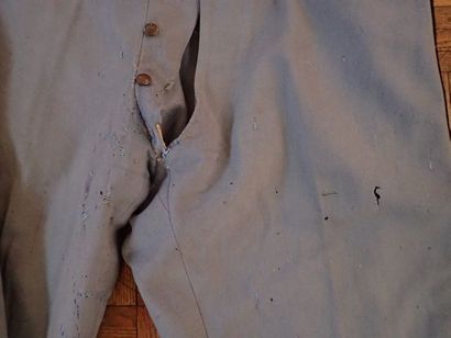 Lot de 4 pantalons ou culotte d’uniforme...
