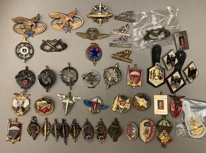 Lot de Brevets militaires divers dont PMT,...