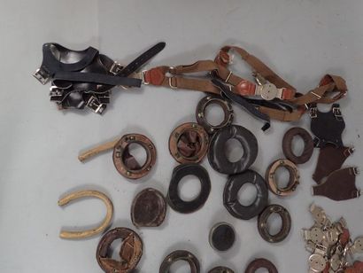 Lot de coussinets pour casque audio, sangles,...
