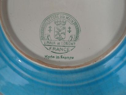 Longwy- Assiette en faïence émaillée pour...