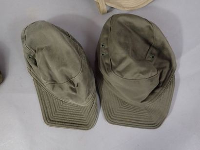 Lot de 4 casquettes Bigeard en toile camouflée,...