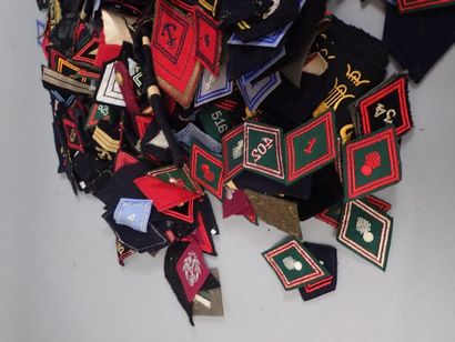 Fort lot de losanges de bras modèle 45. Toutes...