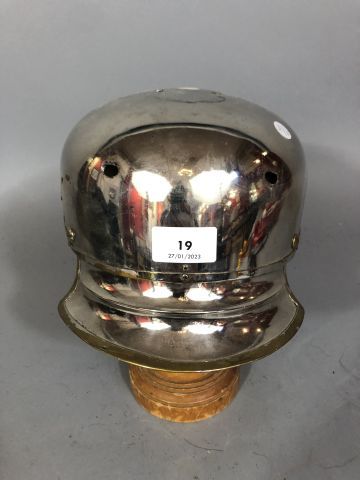 Coque de casque d’officier de cuirassier...