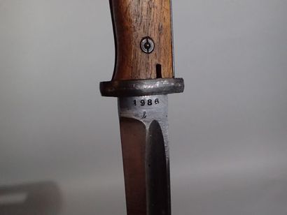 Baïonnette 1884-98 pour fusil 98K. Poignée...